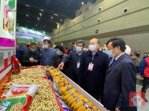 7月5日,來鄭州國際會展中心看農(nóng)業(yè) 芯片